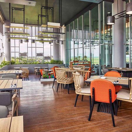 Novotel Karawang Exterior foto