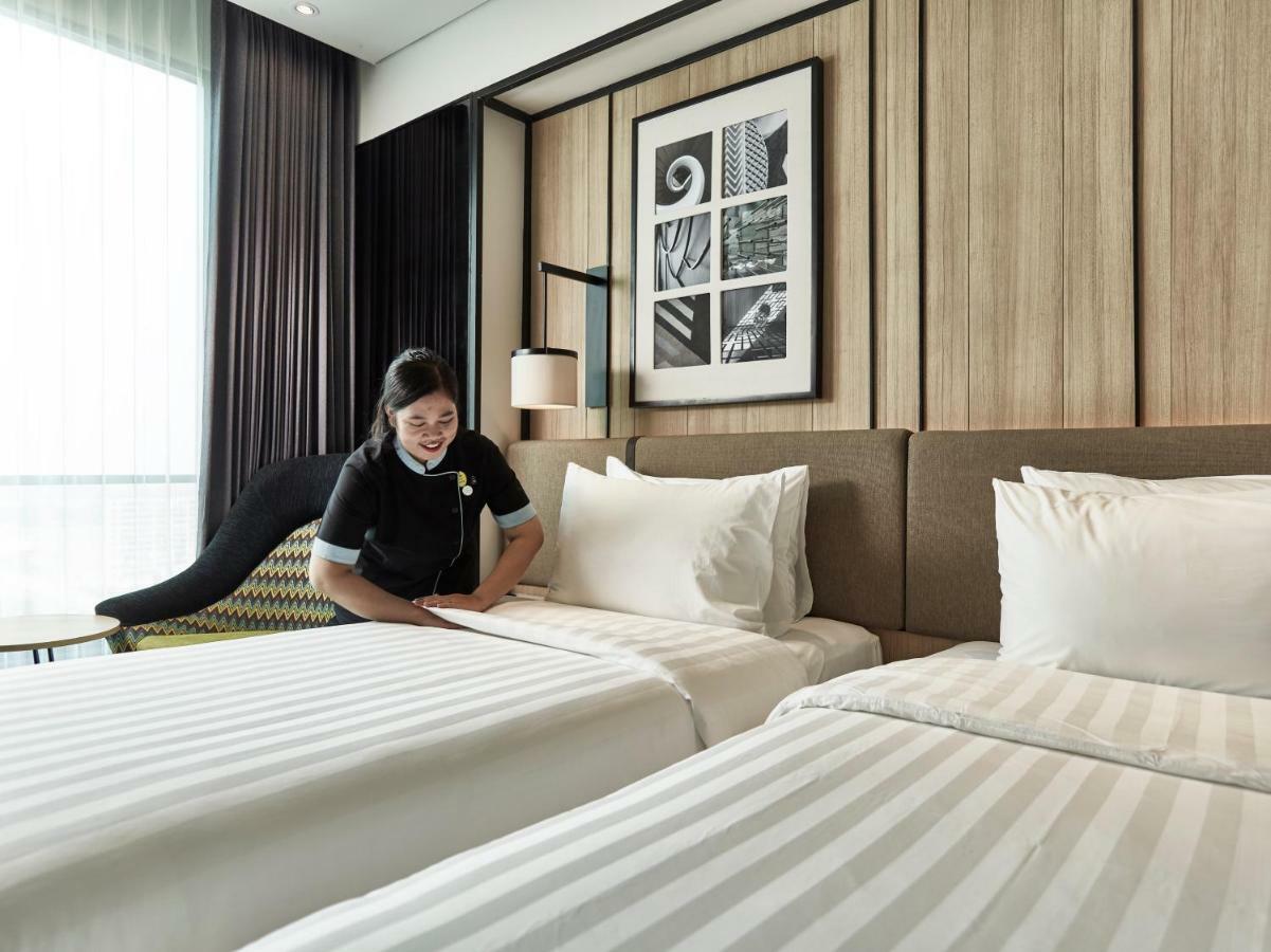 Novotel Karawang Exterior foto